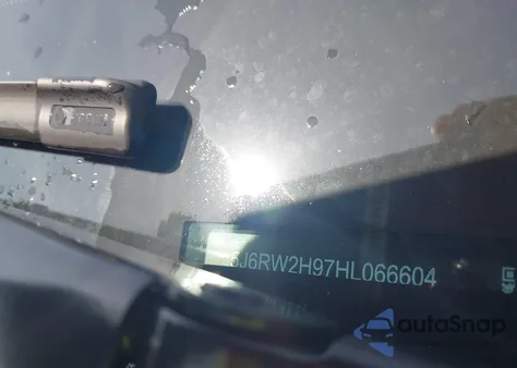 2017 Honda Cr-V Touring from USA, damaged, VIN 5J6RW2H97HL066604